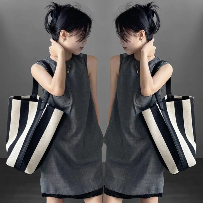 Black and white contrasting wide shoulder strap women's bag large capacity tote bag bucket bag